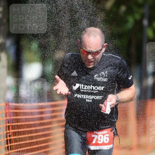 07.09.2025 - 19. Norderstedt Triathlon Michael Strokosch http://msf.ph/oto/8747639 07.09.2025 12:01:18 Laufen 796, 1348 meine-sportfotos.de