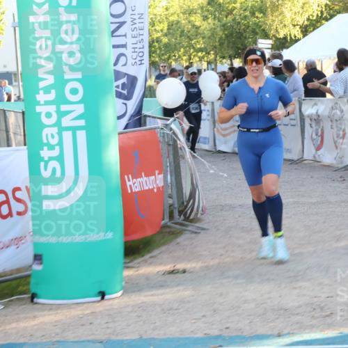 07.09.2025 - 19. Norderstedt Triathlon Luisa Fischer http://msf.ph/oto/8747667 07.09.2025 17:35:47 Ziel 1454 meine-sportfotos.de