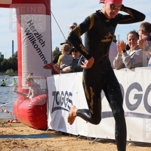 07.09.2025 - 19. Norderstedt Triathlon Luisa Fischer http://msf.ph/oto/8747683 07.09.2025 10:49:56 Schwimmen 1158, 1176 meine-sportfotos.de
