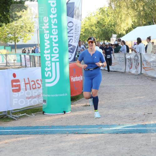 07.09.2025 - 19. Norderstedt Triathlon Luisa Fischer http://msf.ph/oto/8747684 07.09.2025 17:35:48 Ziel 934, 1454 meine-sportfotos.de