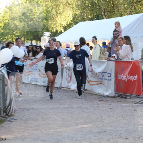 07.09.2025 - 19. Norderstedt Triathlon Luisa Fischer http://msf.ph/oto/8747707 07.09.2025 17:35:49 Ziel 934, 1454 meine-sportfotos.de