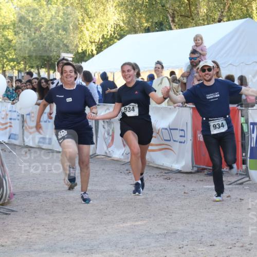 07.09.2025 - 19. Norderstedt Triathlon Luisa Fischer http://msf.ph/oto/8747729 07.09.2025 17:35:51 Ziel 376, 934, 1454 meine-sportfotos.de