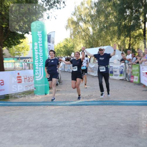 07.09.2025 - 19. Norderstedt Triathlon Luisa Fischer http://msf.ph/oto/8747756 07.09.2025 17:35:53 Ziel 376, 934, 1454 meine-sportfotos.de