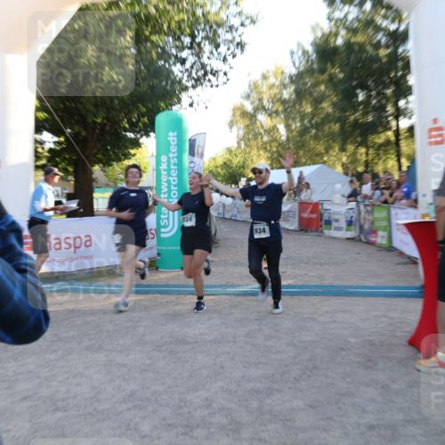 07.09.2025 - 19. Norderstedt Triathlon Luisa Fischer http://msf.ph/oto/8747762 07.09.2025 17:35:53 Ziel 376, 934, 1454 meine-sportfotos.de
