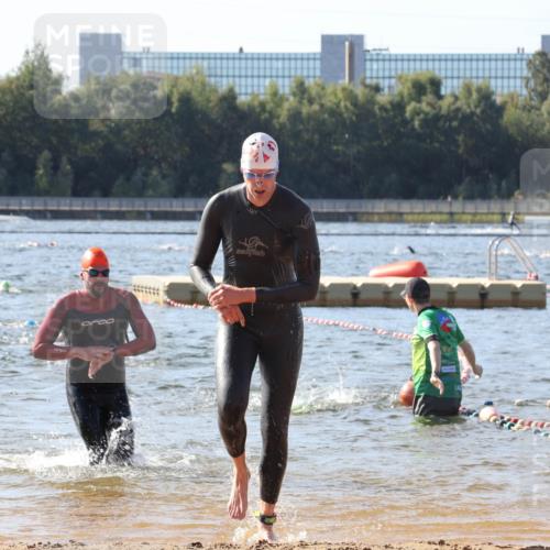 07.09.2025 - 19. Norderstedt Triathlon Luisa Fischer http://msf.ph/oto/8747763 07.09.2025 10:50:05 Schwimmen 238, 1158, 1171, 1176, 1355 meine-sportfotos.de