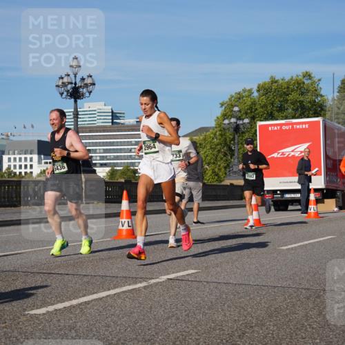 07.09.2025 - BARMER Alsterlauf Yannick Fuchs http://msf.ph/oto/8747769 07.09.2025 09:32:42 Laufen 2964, 5436, 733, 5582, 3753, 5440 meine-sportfotos.de