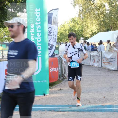 07.09.2025 - 19. Norderstedt Triathlon Luisa Fischer http://msf.ph/oto/8747772 07.09.2025 17:35:54 Ziel 376, 934, 1454 meine-sportfotos.de