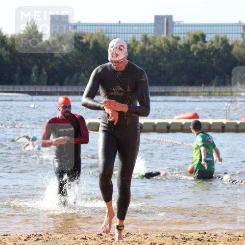 07.09.2025 - 19. Norderstedt Triathlon Luisa Fischer http://msf.ph/oto/8747773 07.09.2025 10:50:06 Schwimmen 238, 1158, 1171, 1176, 1355 meine-sportfotos.de