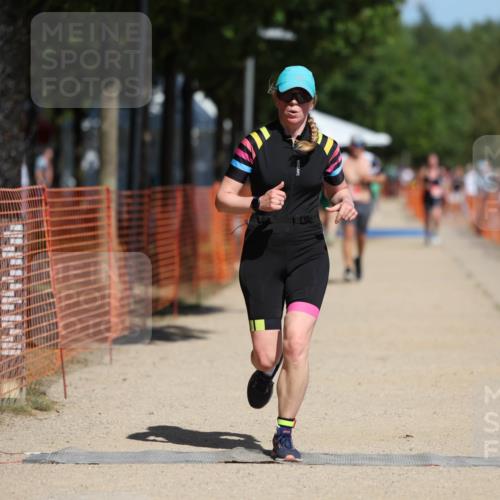 07.09.2025 - 19. Norderstedt Triathlon Michael Strokosch http://msf.ph/oto/8747776 07.09.2025 12:38:19 Laufen 182, 299, 715 meine-sportfotos.de