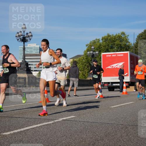 07.09.2025 - BARMER Alsterlauf Yannick Fuchs http://msf.ph/oto/8747777 07.09.2025 09:32:42 Laufen 436, 733, 5582, 3753 meine-sportfotos.de
