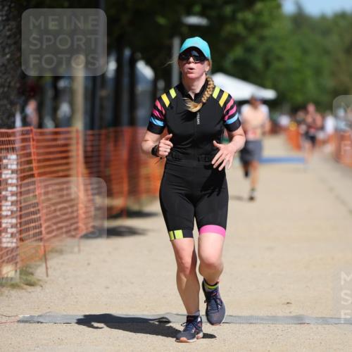 07.09.2025 - 19. Norderstedt Triathlon Michael Strokosch http://msf.ph/oto/8747794 07.09.2025 12:38:20 Laufen 182, 299, 715 meine-sportfotos.de