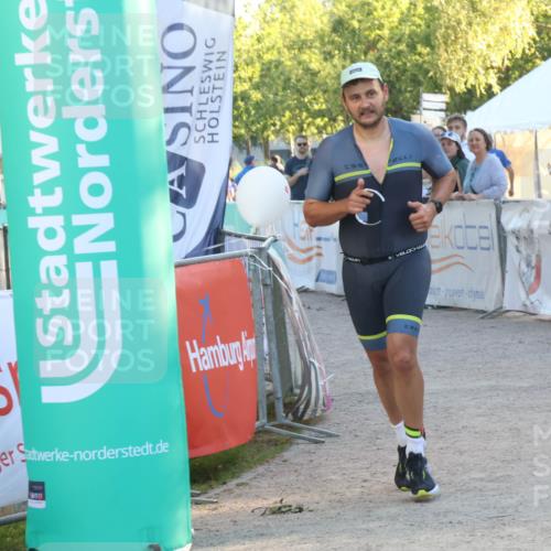 07.09.2025 - 19. Norderstedt Triathlon Luisa Fischer http://msf.ph/oto/8747797 07.09.2025 17:36:08 Ziel 1476 meine-sportfotos.de