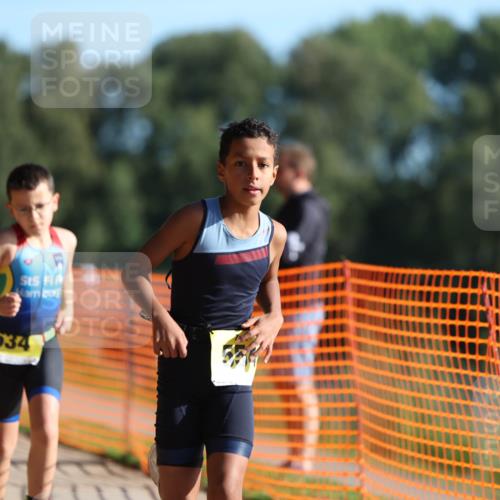07.09.2025 - 19. Norderstedt Triathlon Michael Strokosch http://msf.ph/oto/8747798 07.09.2025 09:45:58 Laufen 554, 619, 624, 634 meine-sportfotos.de