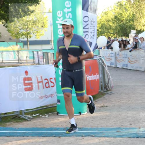 07.09.2025 - 19. Norderstedt Triathlon Luisa Fischer http://msf.ph/oto/8747809 07.09.2025 17:36:09 Ziel 1476 meine-sportfotos.de