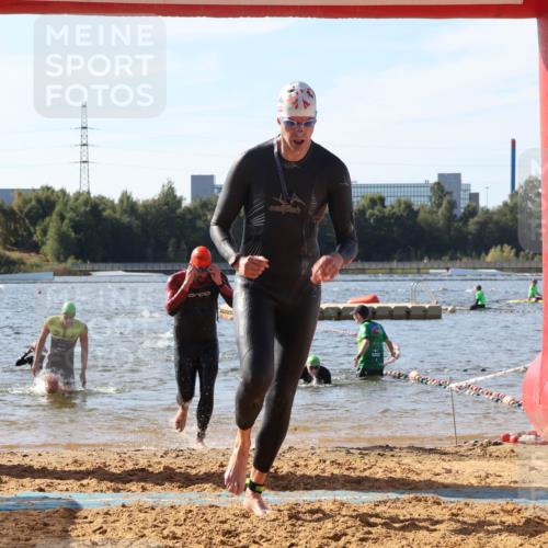 07.09.2025 - 19. Norderstedt Triathlon Luisa Fischer http://msf.ph/oto/8747824 07.09.2025 10:50:08 Schwimmen 238, 1157, 1158, 1171, 1335, 1355 meine-sportfotos.de