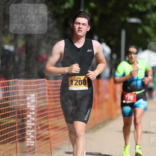 07.09.2025 - 19. Norderstedt Triathlon Michael Strokosch http://msf.ph/oto/8747828 07.09.2025 12:01:27 Laufen 770, 1208, 1301, 1332, 1348 meine-sportfotos.de