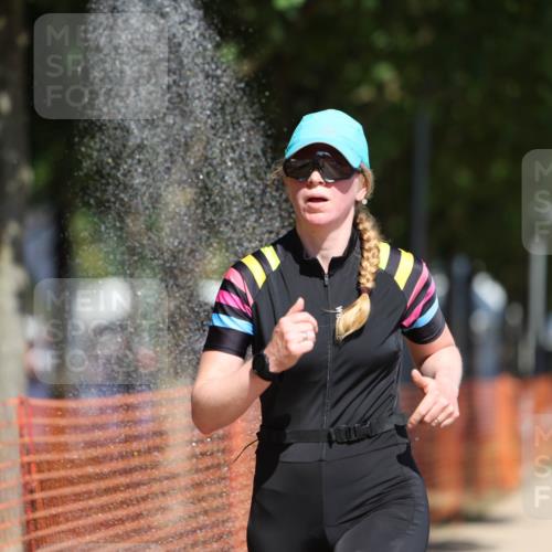 07.09.2025 - 19. Norderstedt Triathlon Michael Strokosch http://msf.ph/oto/8747840 07.09.2025 12:38:21 Laufen 182, 299, 715 meine-sportfotos.de