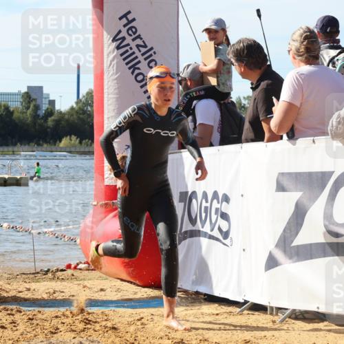 07.09.2025 - 19. Norderstedt Triathlon Luisa Fischer http://msf.ph/oto/8747882 07.09.2025 10:50:21 Schwimmen 238, 1157, 1160, 1189, 1335 meine-sportfotos.de