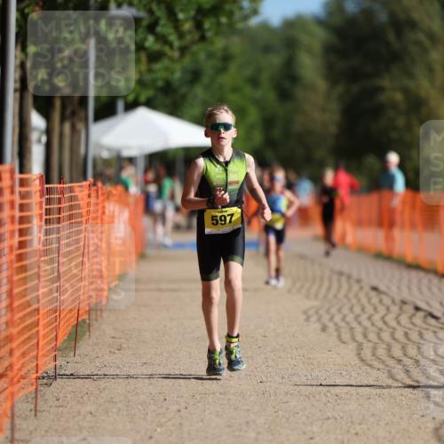 07.09.2025 - 19. Norderstedt Triathlon Michael Strokosch http://msf.ph/oto/8747901 07.09.2025 09:46:10 Laufen 597 meine-sportfotos.de