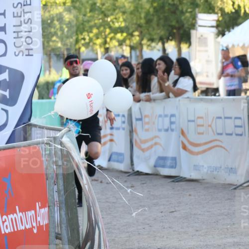 07.09.2025 - 19. Norderstedt Triathlon Luisa Fischer http://msf.ph/oto/8747905 07.09.2025 17:37:05 Ziel 929 meine-sportfotos.de