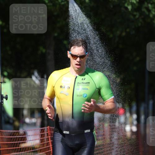 07.09.2025 - 19. Norderstedt Triathlon Michael Strokosch http://msf.ph/oto/8747960 07.09.2025 14:51:47 Laufen 394, 1028 meine-sportfotos.de