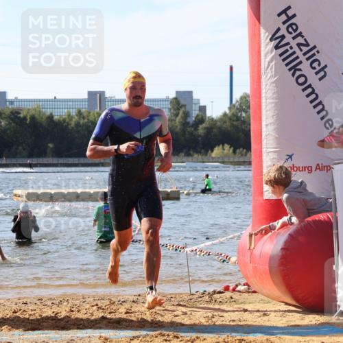 07.09.2025 - 19. Norderstedt Triathlon Luisa Fischer http://msf.ph/oto/8748071 07.09.2025 10:50:56 Schwimmen 749, 1172, 1173 meine-sportfotos.de