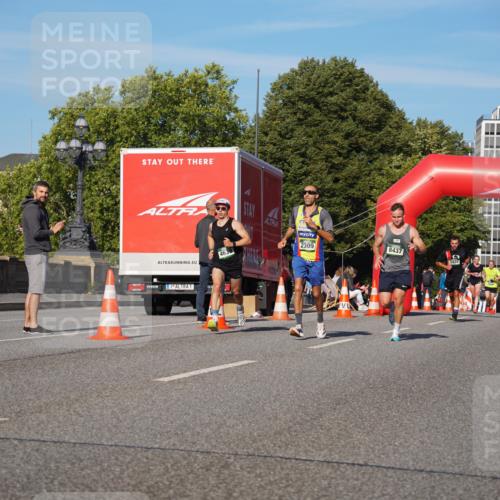 07.09.2025 - BARMER Alsterlauf Yannick Fuchs http://msf.ph/oto/8748081 07.09.2025 09:32:54 Laufen 4639, 1, 2309, 8437, 5931 meine-sportfotos.de