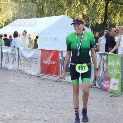 07.09.2025 - 19. Norderstedt Triathlon Luisa Fischer http://msf.ph/oto/8748122 07.09.2025 17:38:34 Ziel 466, 924 meine-sportfotos.de