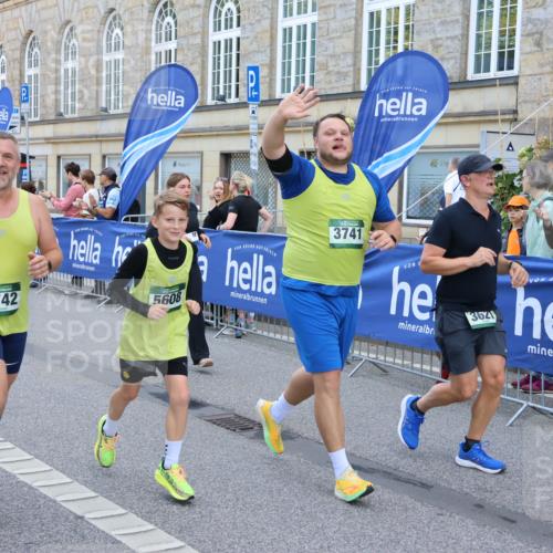 07.09.2025 - BARMER Alsterlauf Strokosch-Dieckow http://msf.ph/oto/8748126 07.09.2025 10:16:25 Ziel 2857, 3403, 3808, 3933, 4495, 4497, 4534, 4693, 4765, 4995, 5163, 5261, 5597, 8131, 8138 meine-sportfotos.de