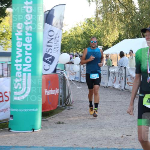 07.09.2025 - 19. Norderstedt Triathlon Luisa Fischer http://msf.ph/oto/8748153 07.09.2025 17:38:37 Ziel 466, 924 meine-sportfotos.de