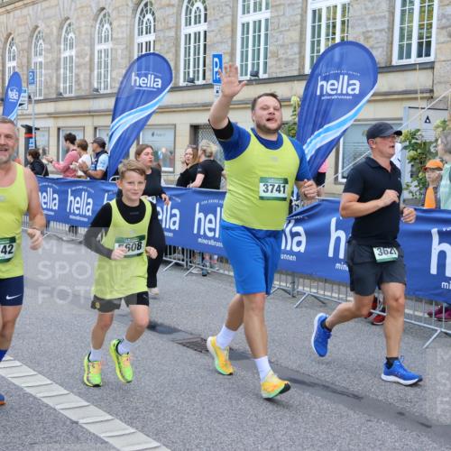 07.09.2025 - BARMER Alsterlauf Strokosch-Dieckow http://msf.ph/oto/8748163 07.09.2025 10:16:25 Ziel 2857, 3403, 3808, 3933, 4495, 4497, 4534, 4693, 4765, 4995, 5163, 5261, 5597, 8131, 8138 meine-sportfotos.de