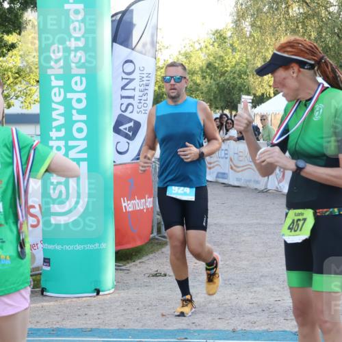 07.09.2025 - 19. Norderstedt Triathlon Luisa Fischer http://msf.ph/oto/8748175 07.09.2025 17:38:38 Ziel 466, 924 meine-sportfotos.de
