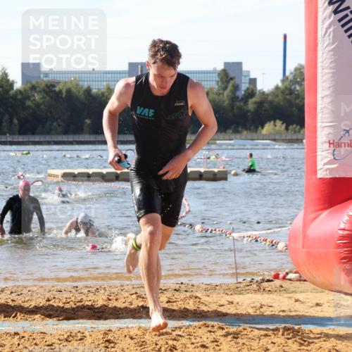 07.09.2025 - 19. Norderstedt Triathlon Luisa Fischer http://msf.ph/oto/8748195 07.09.2025 10:51:21 Schwimmen 1166, 1174, 1208 meine-sportfotos.de