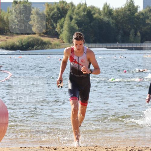 07.09.2025 - 19. Norderstedt Triathlon Luisa Fischer http://msf.ph/oto/8748211 07.09.2025 10:51:23 Schwimmen 821, 1166, 1174, 1208, 1341 meine-sportfotos.de