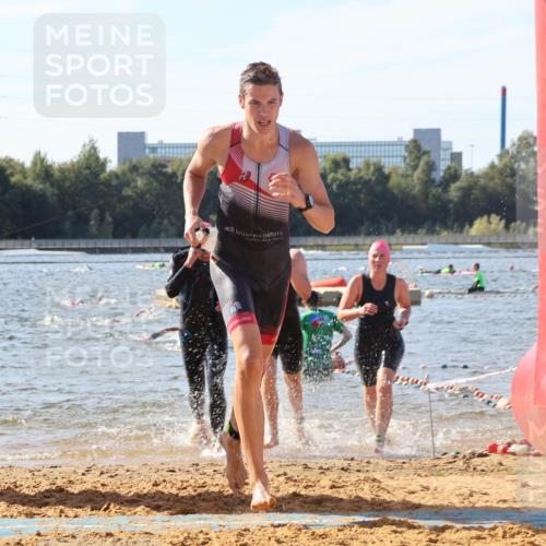 07.09.2025 - 19. Norderstedt Triathlon Luisa Fischer http://msf.ph/oto/8748234 07.09.2025 10:51:25 Schwimmen 821, 1166, 1174, 1208, 1341 meine-sportfotos.de
