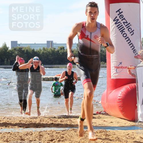 07.09.2025 - 19. Norderstedt Triathlon Luisa Fischer http://msf.ph/oto/8748245 07.09.2025 10:51:26 Schwimmen 821, 1166, 1174, 1208, 1341 meine-sportfotos.de