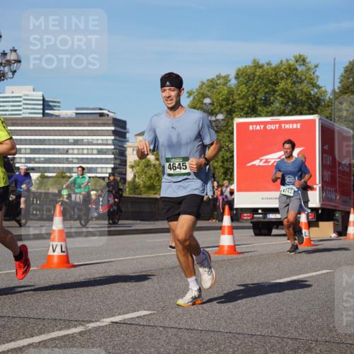 07.09.2025 - BARMER Alsterlauf Yannick Fuchs http://msf.ph/oto/8748249 07.09.2025 09:33:05 Laufen 3669, 4645, 4747, 5404 meine-sportfotos.de