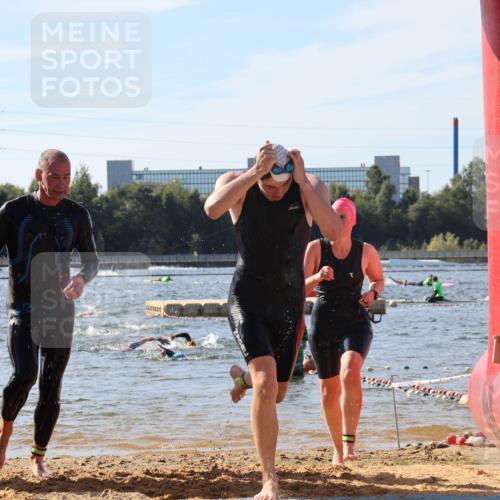 07.09.2025 - 19. Norderstedt Triathlon Luisa Fischer http://msf.ph/oto/8748255 07.09.2025 10:51:27 Schwimmen 821, 1166, 1174, 1208, 1341 meine-sportfotos.de