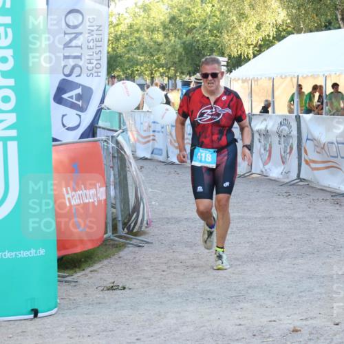 07.09.2025 - 19. Norderstedt Triathlon Luisa Fischer http://msf.ph/oto/8748266 07.09.2025 17:42:57 Ziel 418 meine-sportfotos.de