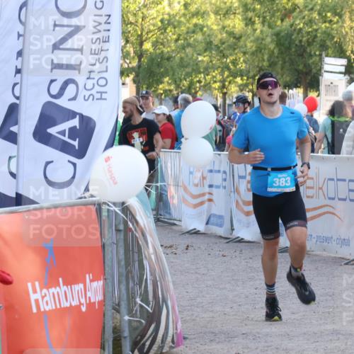 07.09.2025 - 19. Norderstedt Triathlon Luisa Fischer http://msf.ph/oto/8748305 07.09.2025 17:43:42 Ziel 383 meine-sportfotos.de