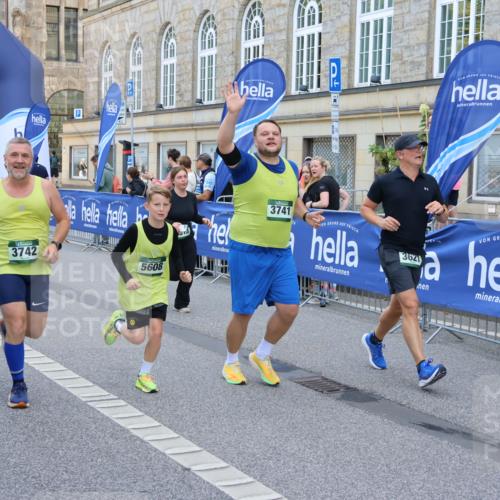 07.09.2025 - BARMER Alsterlauf Strokosch-Dieckow http://msf.ph/oto/8748380 07.09.2025 10:16:24 Ziel 2857, 3403, 3808, 3933, 4154, 4495, 4497, 4534, 4693, 4765, 5163, 5261, 5597, 8131, 8138, 8361 meine-sportfotos.de