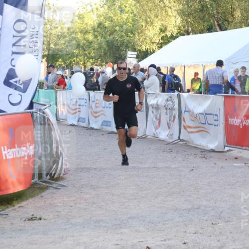 07.09.2025 - 19. Norderstedt Triathlon Luisa Fischer http://msf.ph/oto/8748383 07.09.2025 17:43:52 Ziel 383, 429, 952, 1448 meine-sportfotos.de
