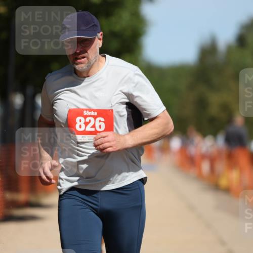 07.09.2025 - 19. Norderstedt Triathlon Michael Strokosch http://msf.ph/oto/8748384 07.09.2025 12:39:15 Laufen 791, 826, 849 meine-sportfotos.de