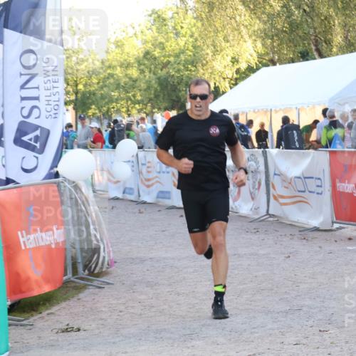 07.09.2025 - 19. Norderstedt Triathlon Luisa Fischer http://msf.ph/oto/8748395 07.09.2025 17:43:53 Ziel 429, 952, 1448 meine-sportfotos.de