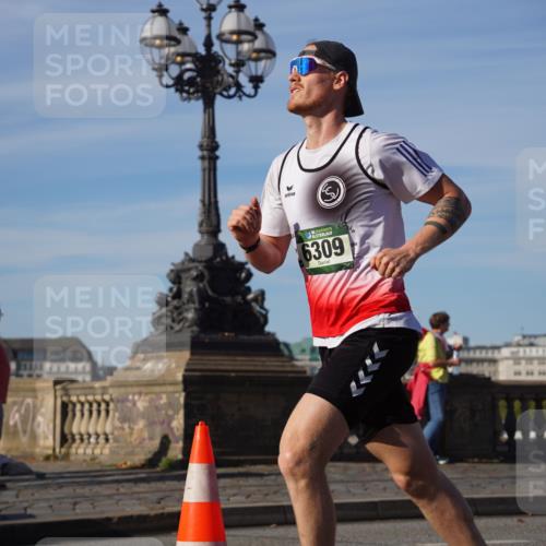 07.09.2025 - BARMER Alsterlauf Yannick Fuchs http://msf.ph/oto/8748396 07.09.2025 09:33:12 Laufen 6309 meine-sportfotos.de