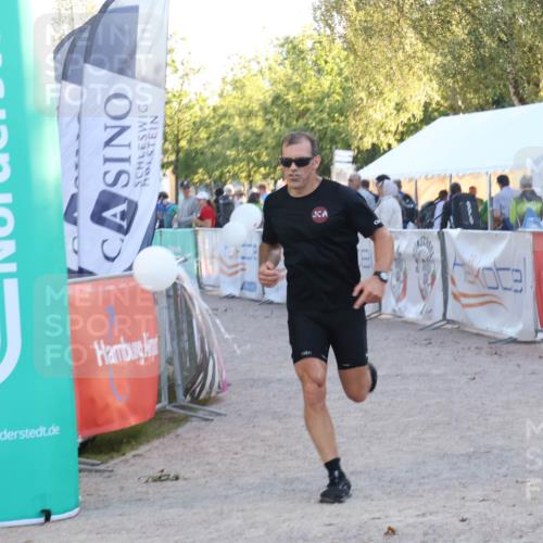 07.09.2025 - 19. Norderstedt Triathlon Luisa Fischer http://msf.ph/oto/8748398 07.09.2025 17:43:54 Ziel 429, 952, 1448 meine-sportfotos.de