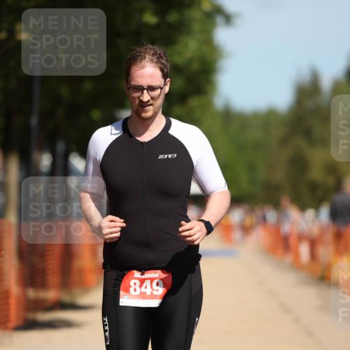 07.09.2025 - 19. Norderstedt Triathlon Michael Strokosch http://msf.ph/oto/8748402 07.09.2025 12:39:17 Laufen 791, 826, 849 meine-sportfotos.de