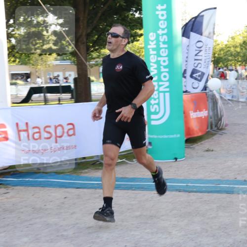 07.09.2025 - 19. Norderstedt Triathlon Luisa Fischer http://msf.ph/oto/8748413 07.09.2025 17:43:55 Ziel 952, 1448 meine-sportfotos.de