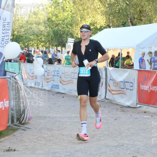 07.09.2025 - 19. Norderstedt Triathlon Luisa Fischer http://msf.ph/oto/8748446 07.09.2025 17:44:06 Ziel 372 meine-sportfotos.de