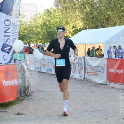 07.09.2025 - 19. Norderstedt Triathlon Luisa Fischer http://msf.ph/oto/8748450 07.09.2025 17:44:06 Ziel 372 meine-sportfotos.de